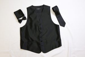 black vertical line pattern vest set