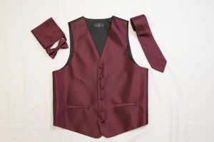 burgundy vertical line pattern vest set
